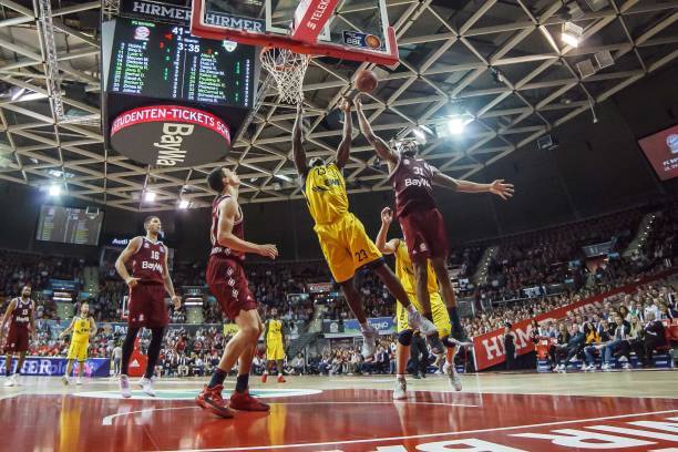 就以坚定的 就以坚定的