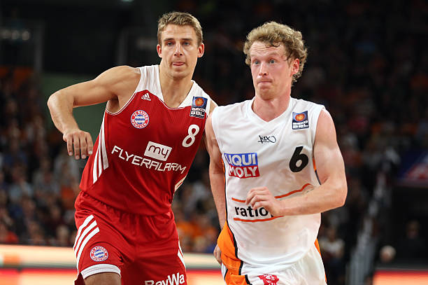 年轻球员往 年轻球员往