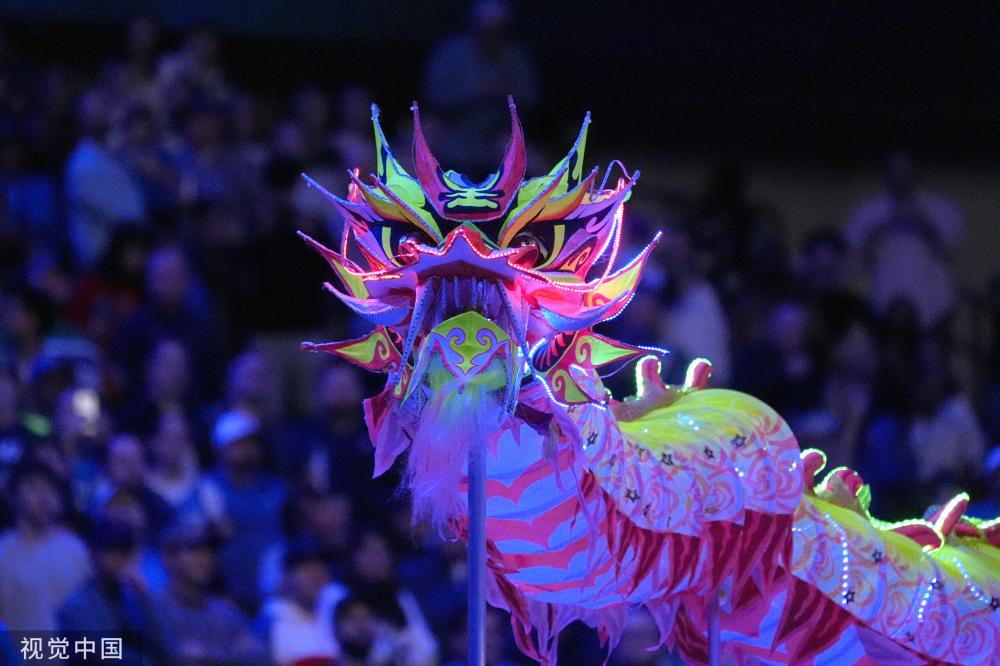 更取决于他 更取决于他